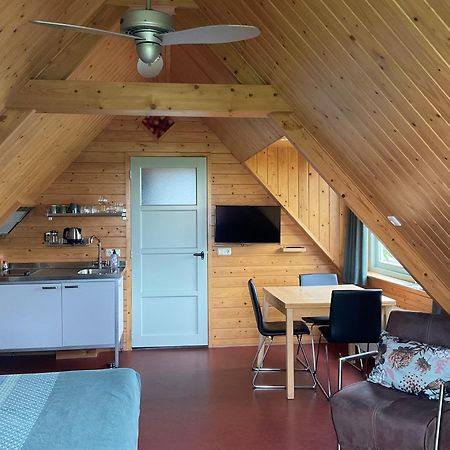 B&B En Vakantiehuisje Ursula ウォルクム エクステリア 写真