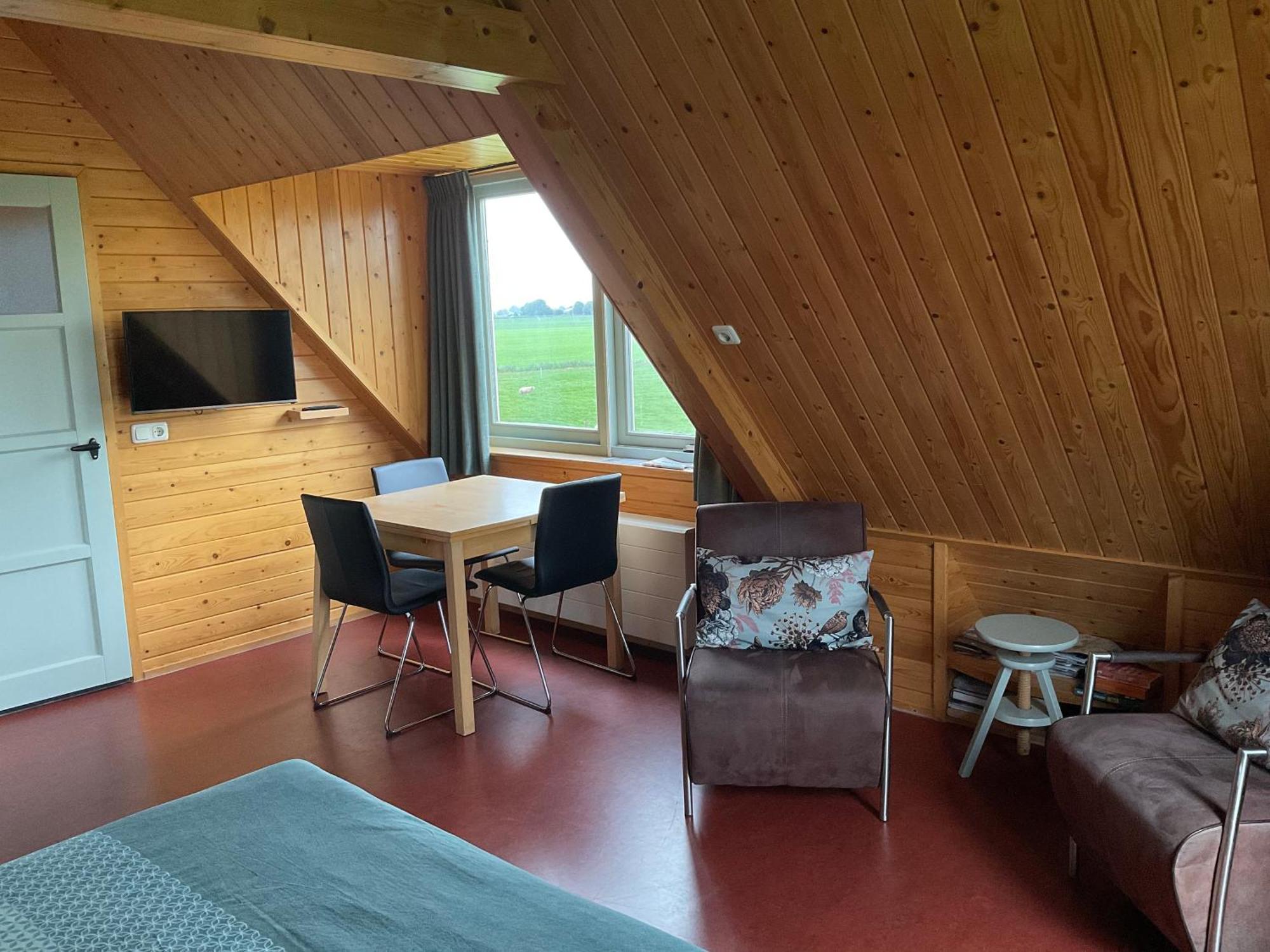 B&B En Vakantiehuisje Ursula ウォルクム エクステリア 写真